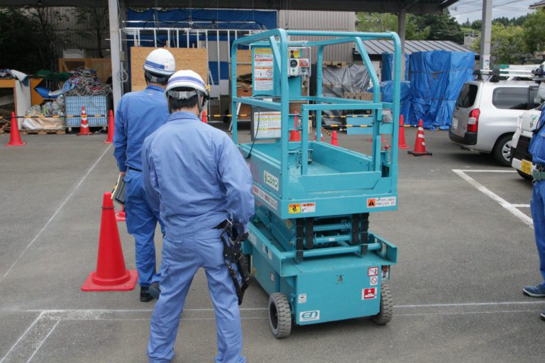 高所作業車特別教育(10m未満)を受講いたしました。 株式会社水明